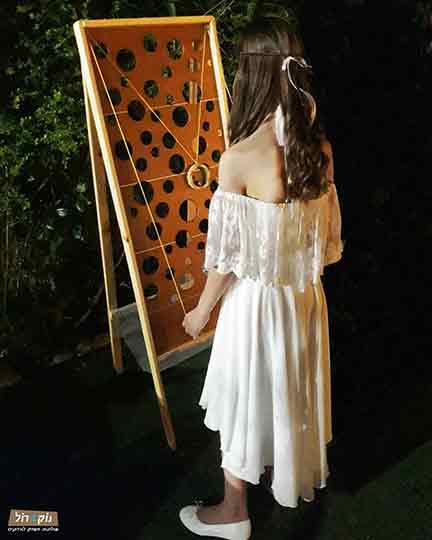 השכרת שולחנות משחק בת מצווה במסעדה בתל אביב